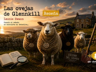 Rebaño de ovejas caracterizadas como un peculiar equipo de detectives en una escena inspirada en la novela Las ovejas de Glennkill.